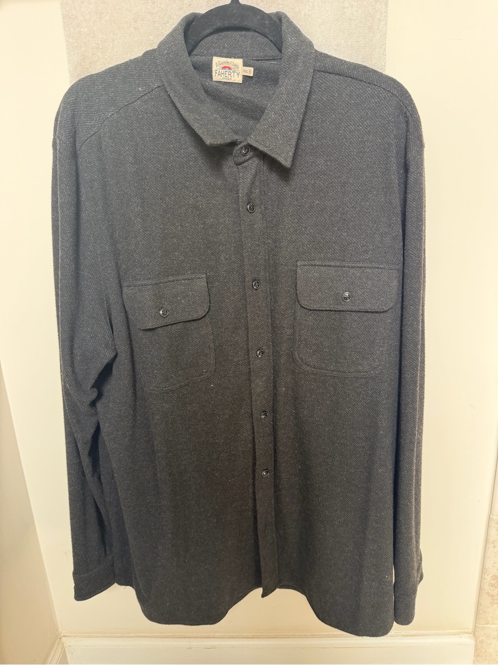Faherty Brand XXL legend sweater shirt dark charcoal, gray, long sleeve stretch